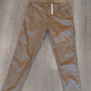 Commission Classic-Fit Pant 32"